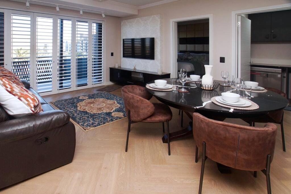 Bgs - Nine Palms Luxury Two Bed Apartment