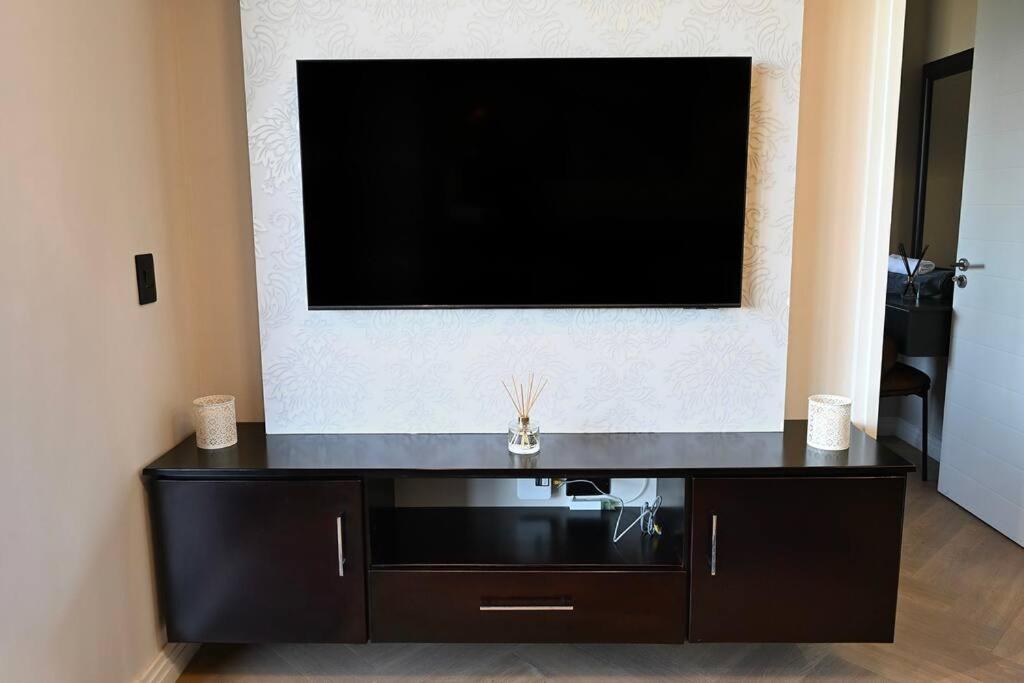 Bgs - Nine Palms Luxury Two Bed Apartment Cape Town