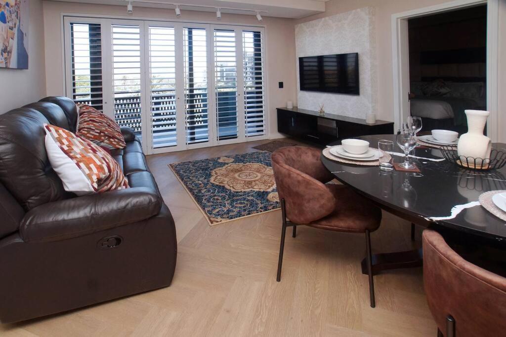 Apartment Bgs - Nine Palms Luxury Two Bed Cape Town