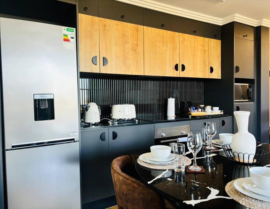 Bgs - Nine Palms Luxury Two Bed